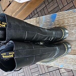 NWT Dr. Martens Audrick 201 Leather Knee High Platform Boots